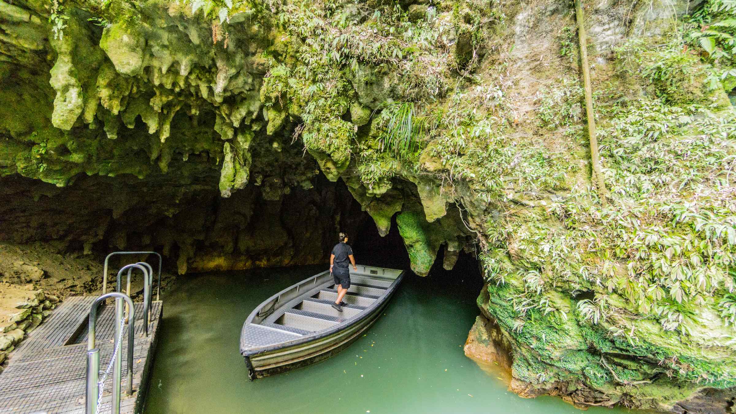 Nowa Zelandia, Waitomo