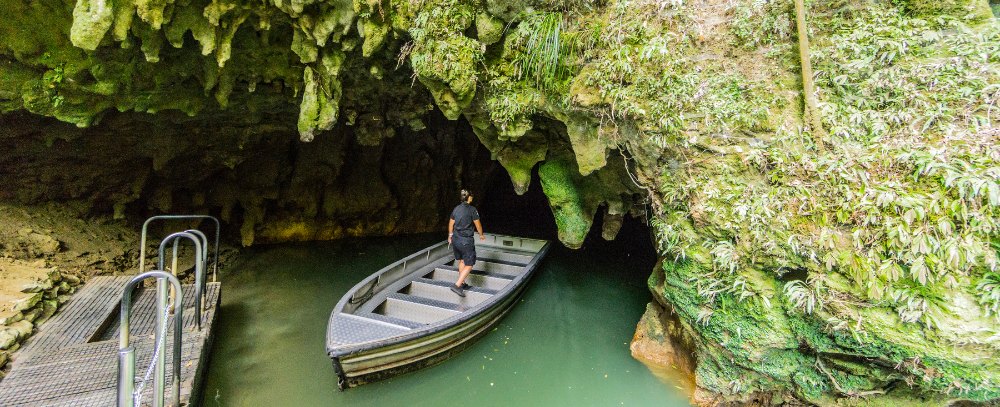 Nowa Zelandia, Waitomo